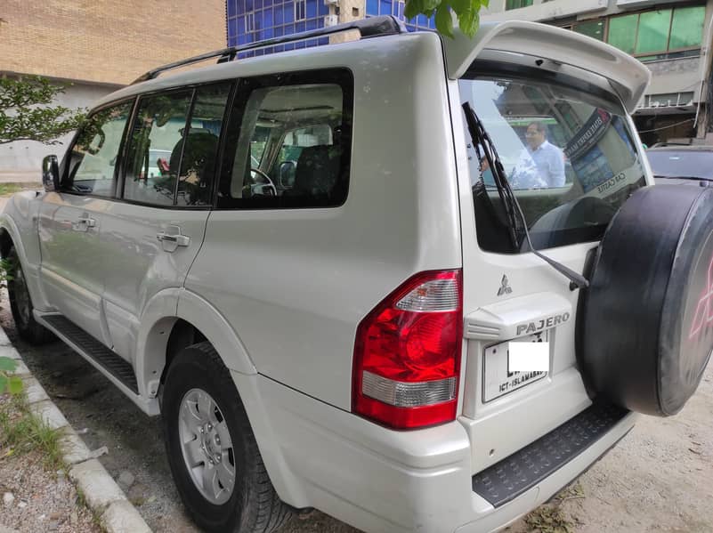 Mitsubishi Pajero GLX 2.8 Diesel 2005 4