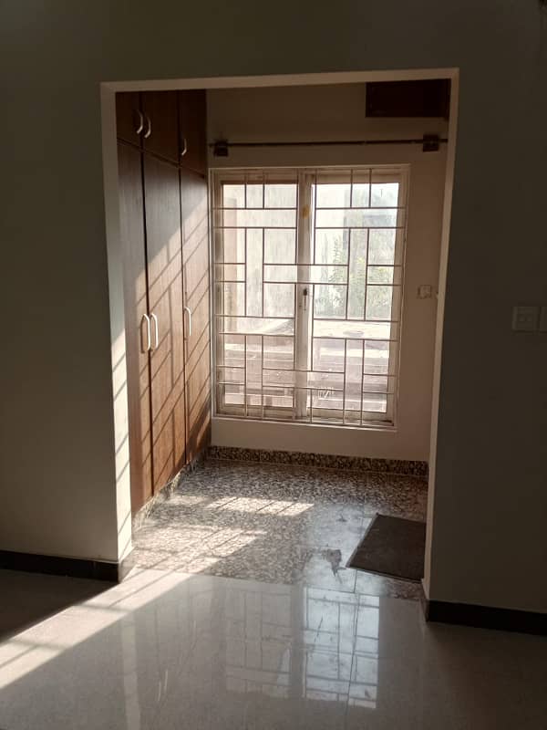 10 Marla double storey house available for rent 14