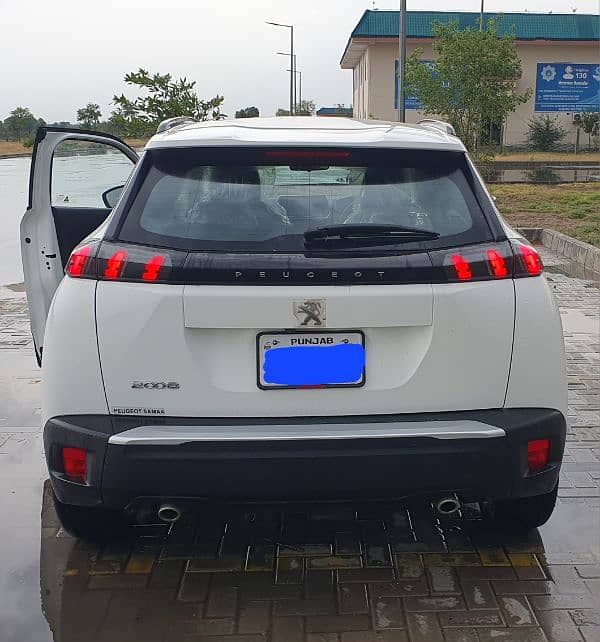 Peugeot 2008 Allure 2023 8