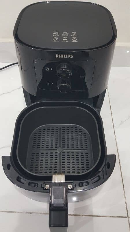 Philips Air Fryer 4.1 litre 1