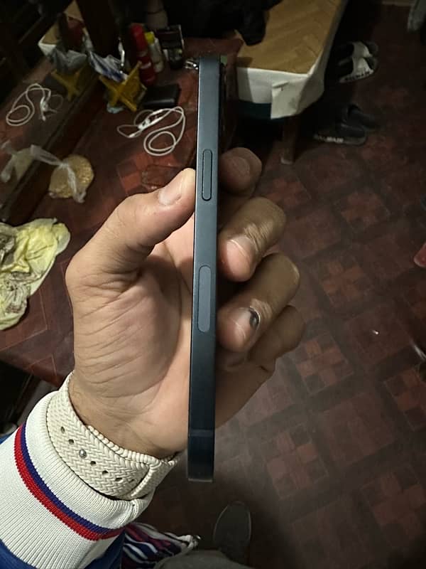 Iphone 13 Urgent Sale 5