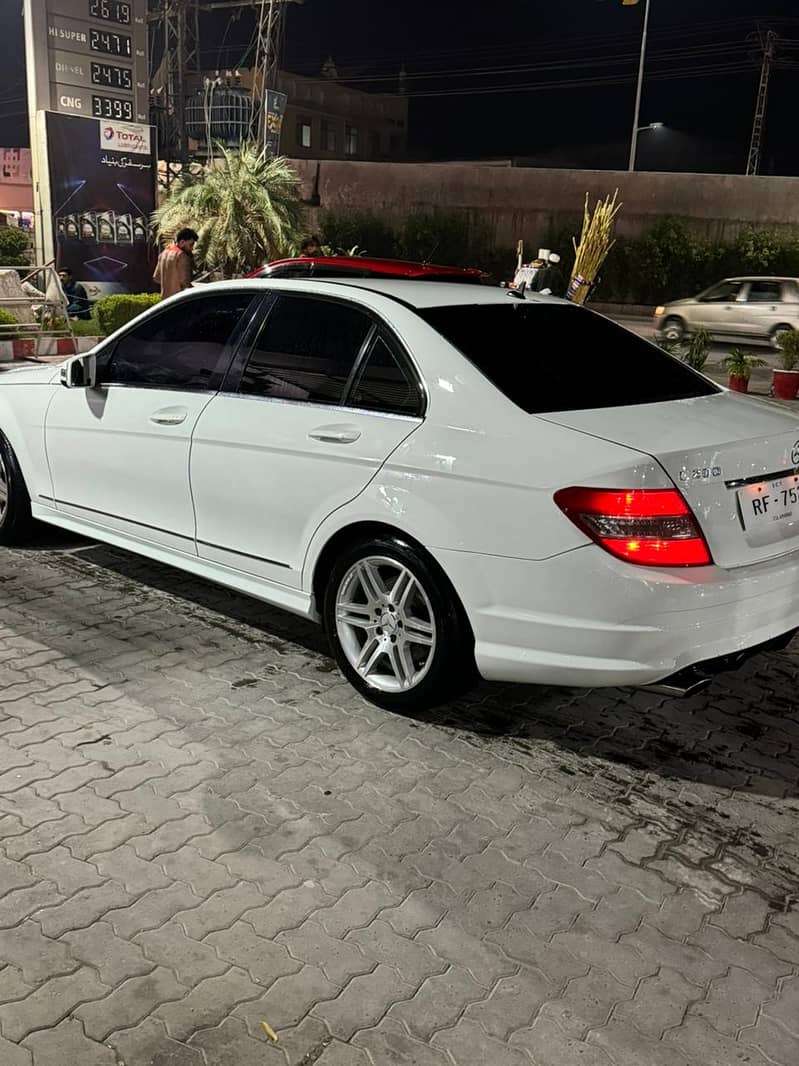 Mercedes Benz C Class C200 2009 Model 3