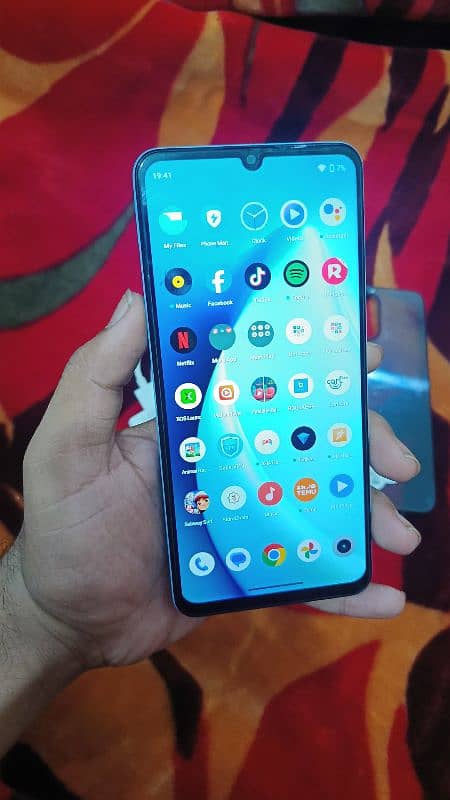 realme note 50 4/128 just 2 month use 4