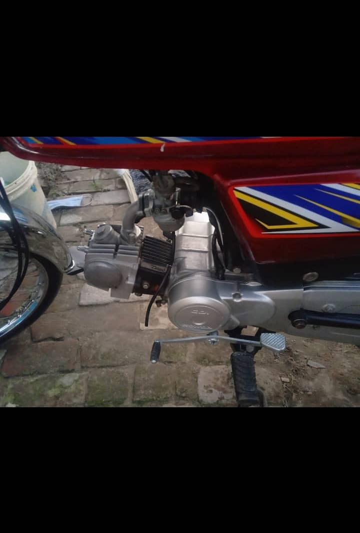 Honda 70 red clar 5