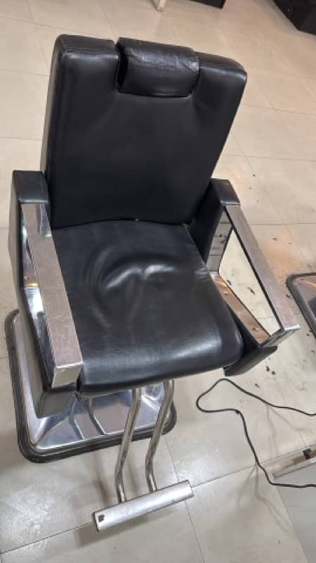 hair saloon chairs 1