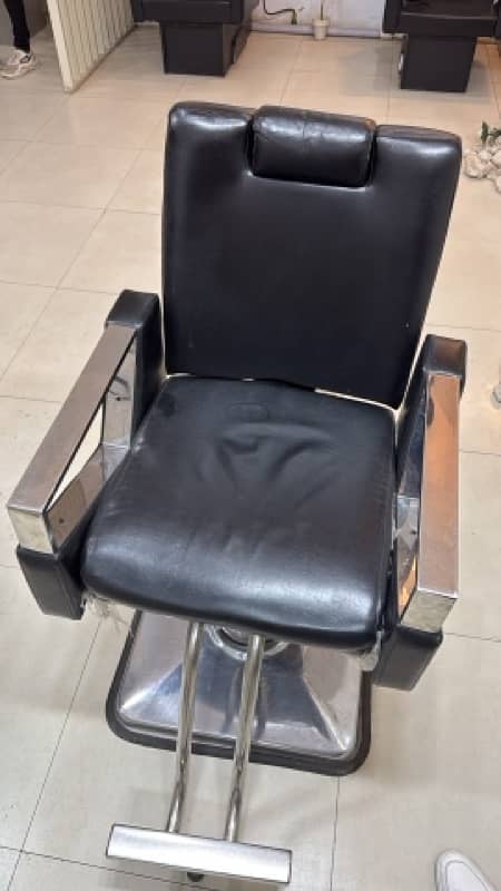 hair saloon chairs 4