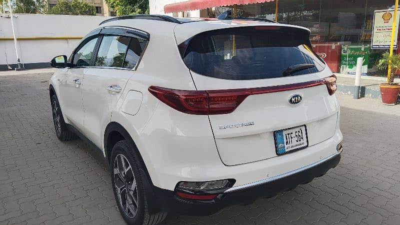 KIA Sportage 2021 8