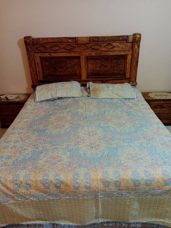 Fancy Bed Sheets | Floral Pattern | Embroidered 0