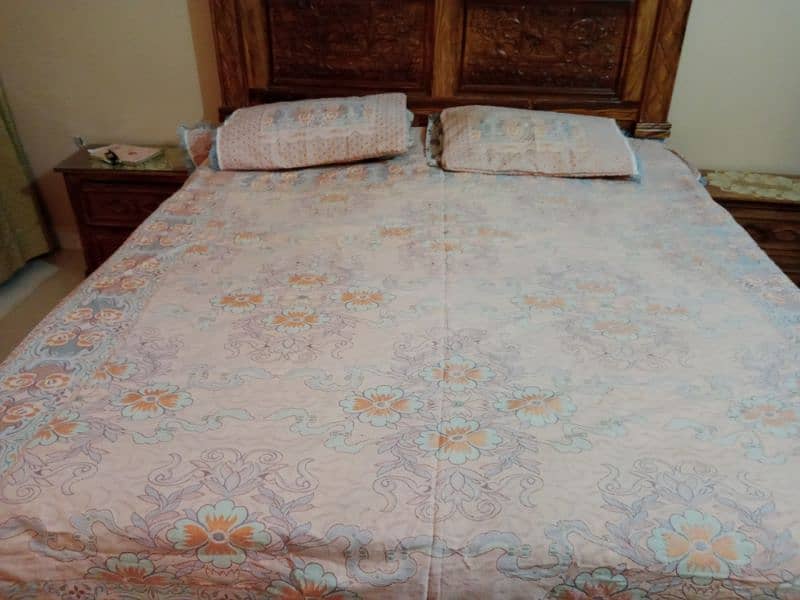 Fancy Bed Sheets | Floral Pattern | Embroidered 2