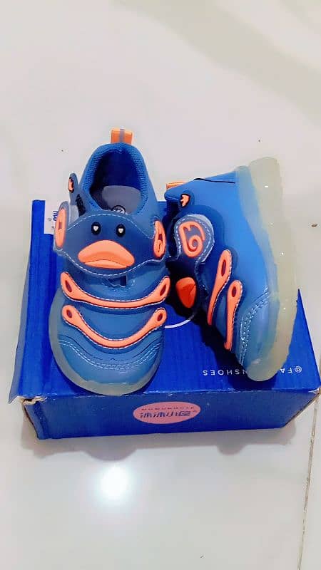 boys led shoe 2