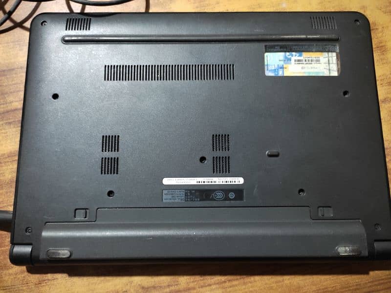 Dell Latitude 3340 4