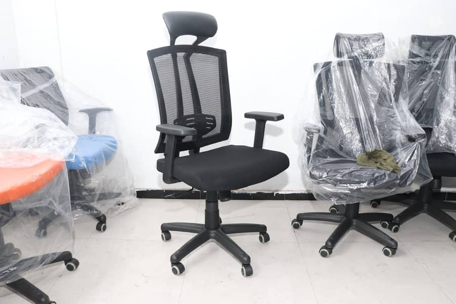 Executive chairs|Office Chairs|Headrest supported chairs 1