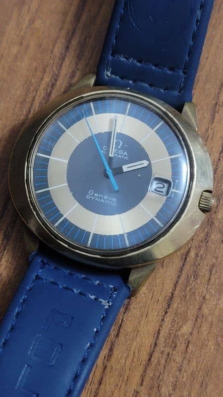 Omega geneve dynamic gold and blue 6