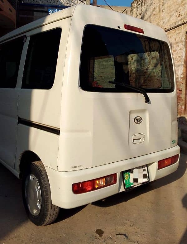 Daihatsu Hijet 2013 5