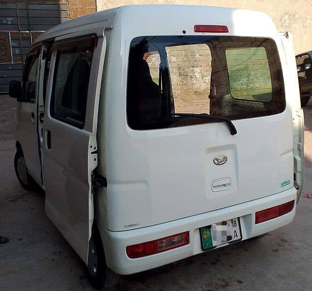 Daihatsu Hijet 2013 7