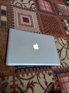 APPLE MACBOOK PRO 2010 CORE i7  16 GB RAM