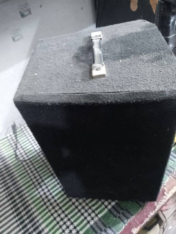 Bluetooth speaker for sale urgent 2