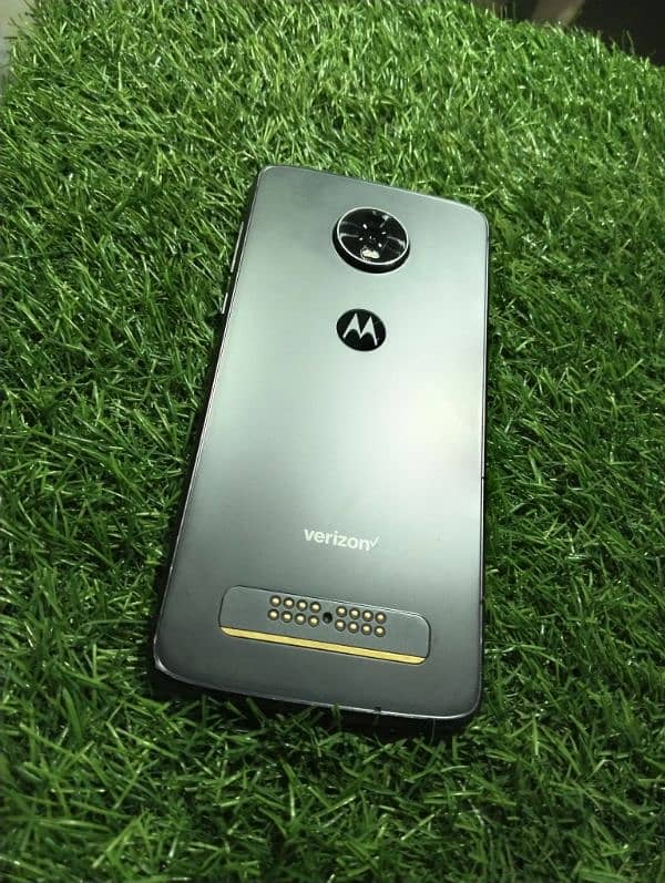 Motorola Z4 available for Exchange with iPhone 7 5