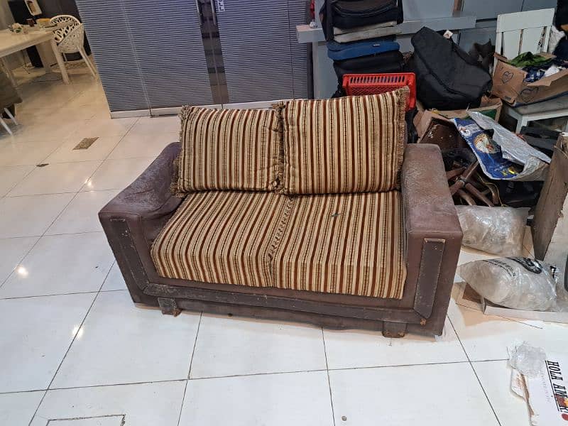 Old Used Sofas for Sale and 3 Seats 0