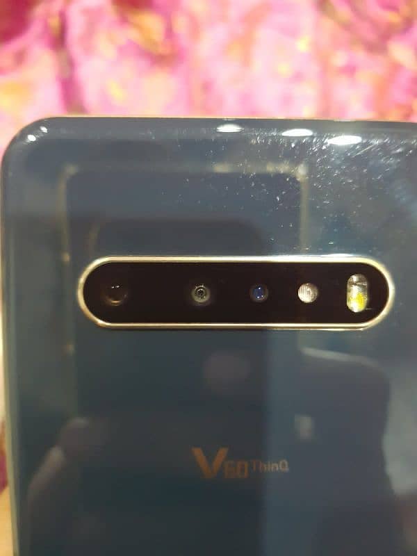 LG v60 thinq 5g 8gb 128gb 10by10 condition 1