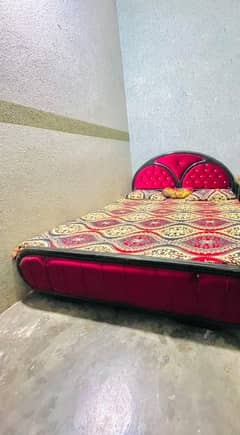 BED FOR SALE HA CONDITION 10/9 SHESHAM KA BED HAA