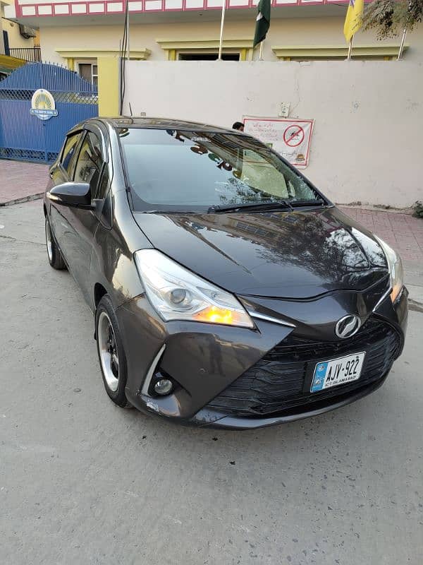 Toyota Vitz 2015 9