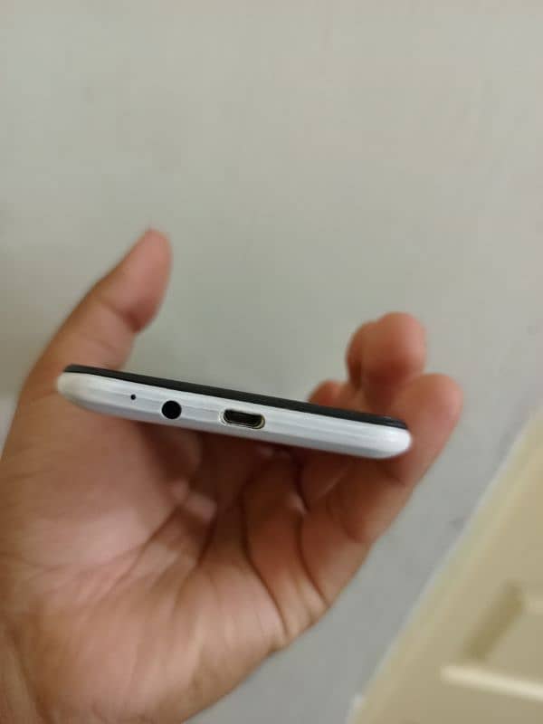 Tecno spark 6 go 6