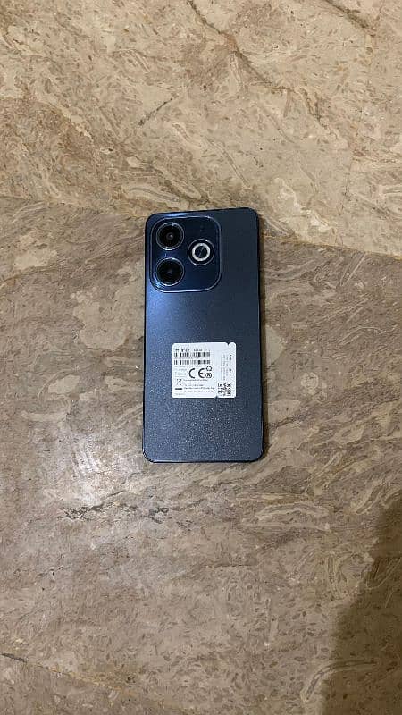 Infinix hot 40i 128GB 2