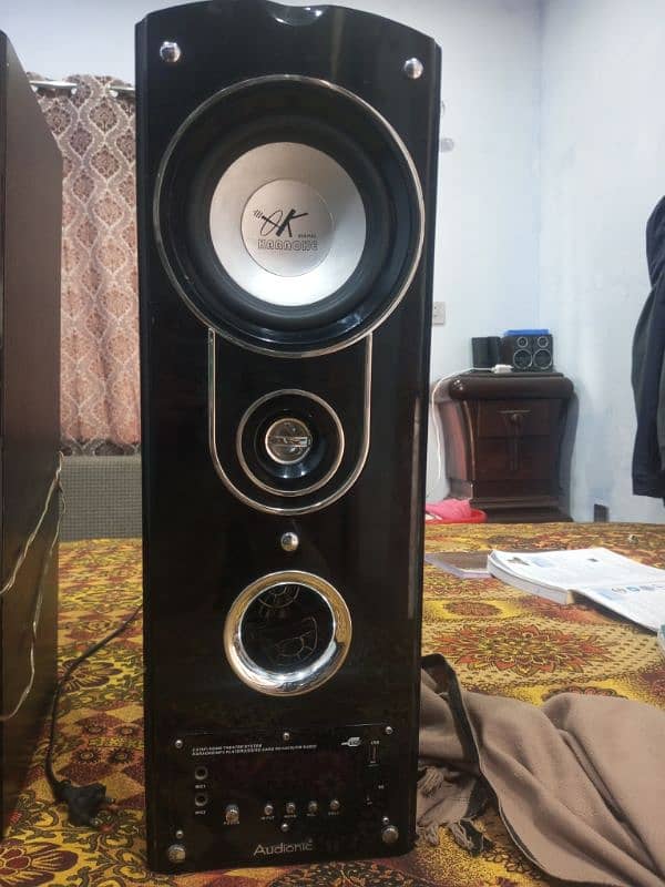 Audionic Classic 6 speaker home 1