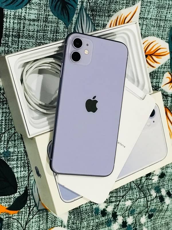 IPhone 11 waterpack non pta factory unlock 81 B. H with box charger 0