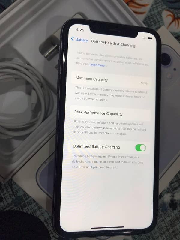 IPhone 11 waterpack non pta factory unlock 81 B. H with box charger 3