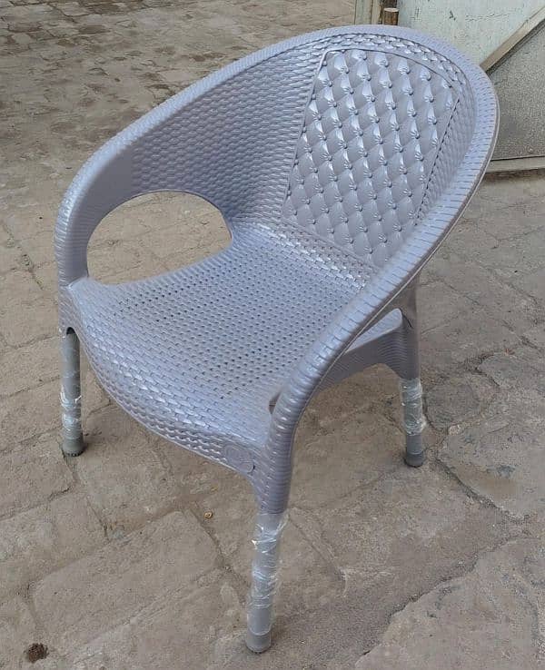 All chairs available in whole sale rate 16