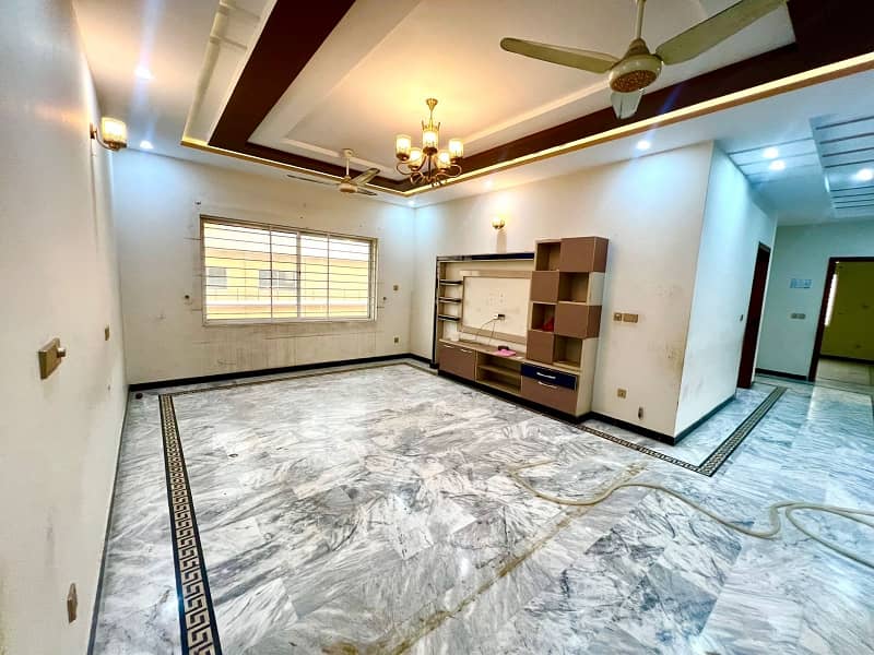 1 KANAL DOUBLE STORY HOUSE FOR SALE F-17 ISLAMABAD ALL FACILITY AVAILABLE CDA APPROVED SECTOR 9