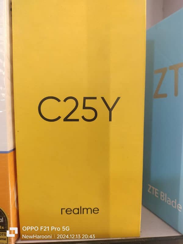 Realme C25y 3