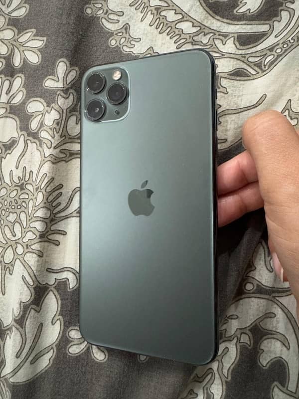 Iphone 11 Pro Max 256gb (PTA Approved Dual Physical) 0