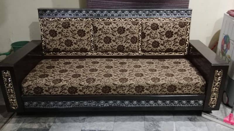 5 seater sofa set with 2 small table and 1 large table 0