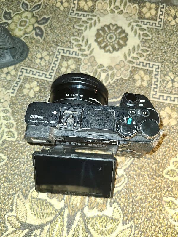 sony a6500 with kit lens and dual charger 4