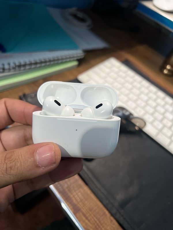 Air pods 2nd gen 2