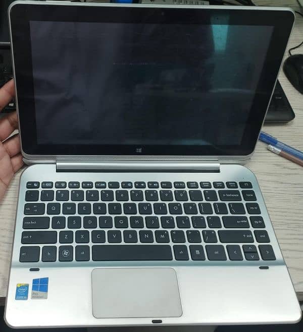 LAPTOP-HAIER 1