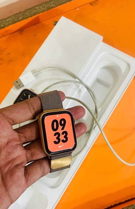 Apple Watch Series 6 4mm 2