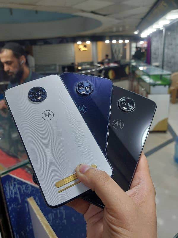 Moto Z3play 6/128  Dual Sim 0