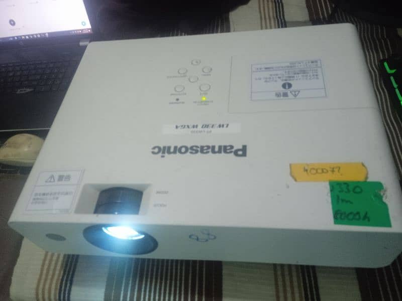 Panasonic PT-LW330 WXGA HDMi Projector 03312157100 0