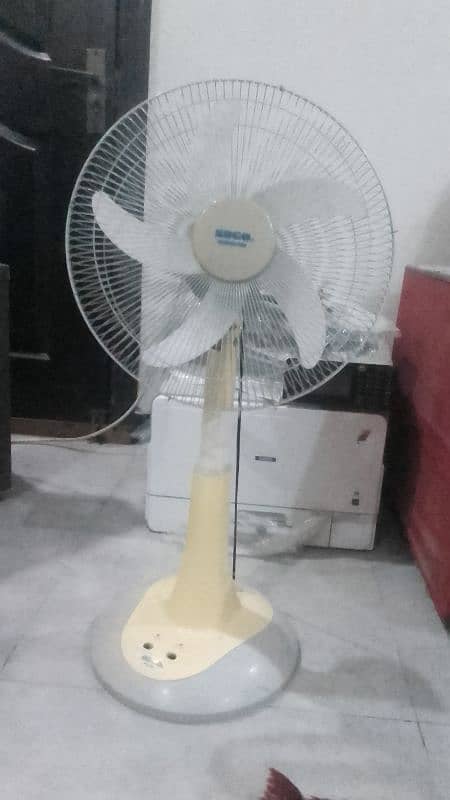 sogo fan height 3 feet chargeable good condition bttery need to be fix 1