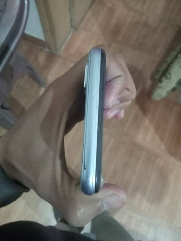 Vivo Y20. urgent sale 3