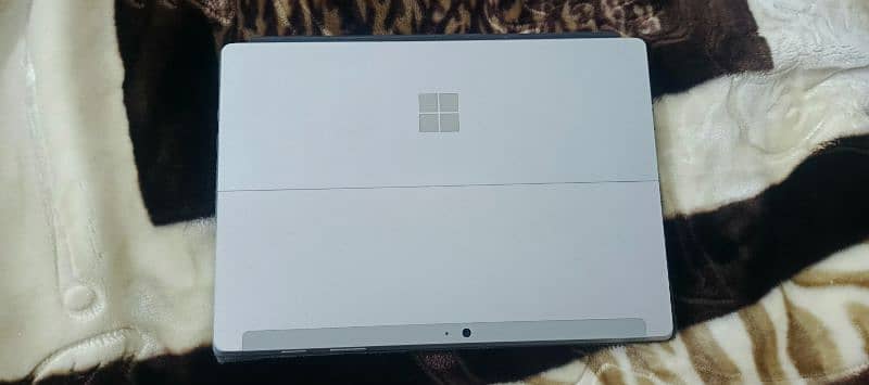 Microsoft Surface 3 4