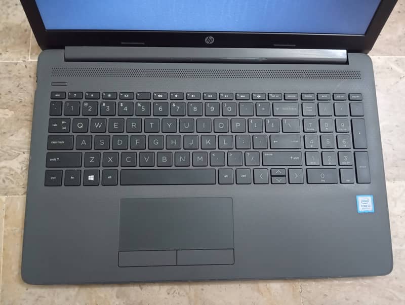 Hp ProBook 250 g7. core i5 (8th generation)08gb DDR4,1 TB HDD 6