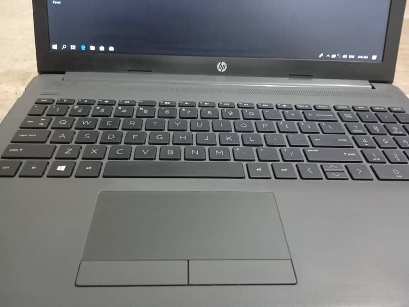 Hp ProBook 250 g7. core i5 (8th generation)08gb DDR4,1 TB HDD 10