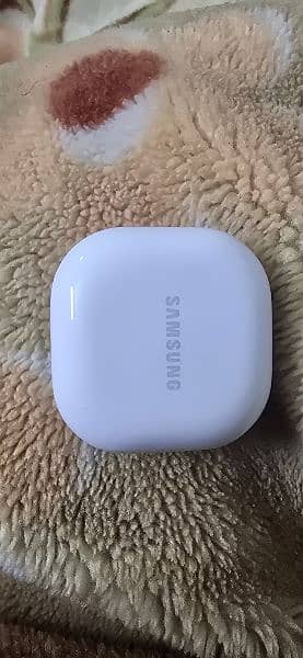 Samsung Galaxy Buds FE 1