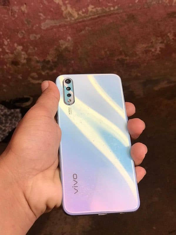 Vivo s1 4 128 7