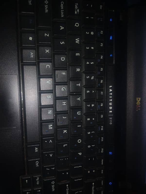 Dell mini laptop 2gb ram 32 bit condition 10/08 2